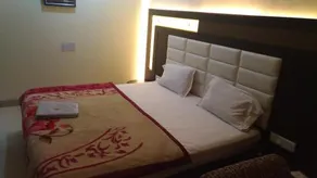 Harman Hotel And Restaurant - Image 5