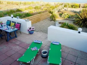 The Beach Hive - Image 4