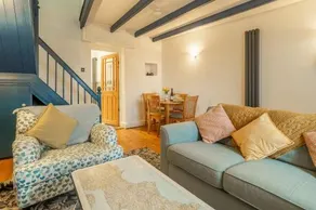 July Cottage - Image 3