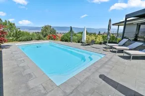 Magnifique villa avec piscine et vue sur le lac - Image 3