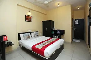Hotel Veenu International - Image 3