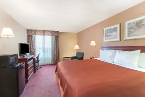 Howard Johnson by Wyndham Bartonsville Poconos Area - Image 5
