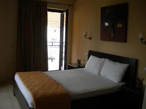 Pelion Plaza - Image 4