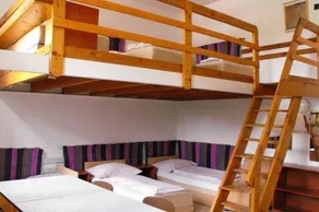 Season Hostel 2 - Image 4