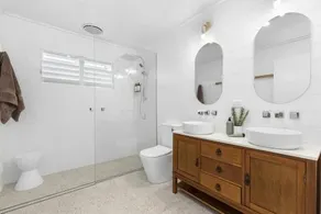 White Beach House Marcoola - Image 3