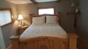 C&J Bee And Bee Farm - Image 4