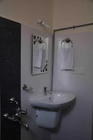 Origin Residency - Image 3