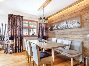 Panorama Chalet 8 - Image 4
