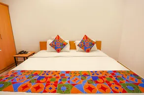 Fabhotel Krystal - Image 3