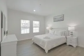 Stylish Pasadena Stay Near Old Town Rose Bowl - Image 2