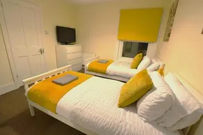 Rose House Entire House Wifi 3 Bed Garden Maidstone - Kent - Image 4