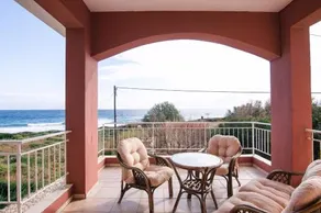 Lakis Apartments - Image 5
