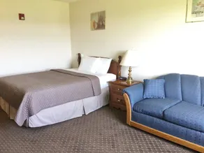 Americas Best Value Inn & Suites - Image 2