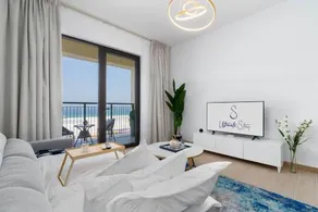 Ultimate Stay / 4 People / Beachfront / Sea View / Balcony Sunset / Brand New / La Mer - Image 4