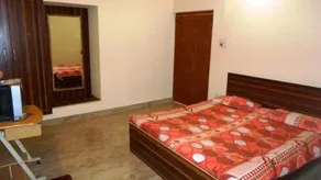 Hotel Chandra - Image 2