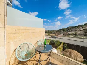 Beautiful holiday home in Villajoyosa with shared sauna - Image 4
