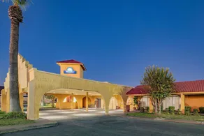 La Quinta Inn Del Rio - Image 4