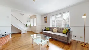 Entire 3 Bed Home in Basildon Sleeps up to 6 - Image 2