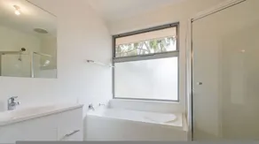 Unwind Adelaide City Condo - Image 2