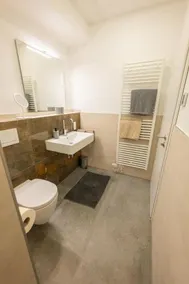 Ernsing's Hotel - Image 4
