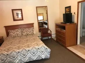 Fosterdale Motor Lodge - Image 2