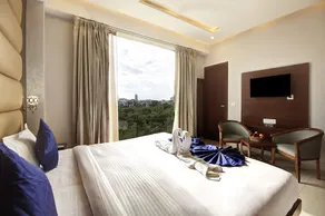 Diamond Admire Hotel and Banquets - Image 3