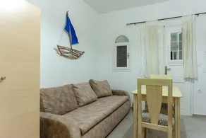 Leon Apartment Hotel - Image 4
