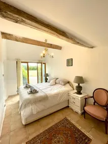 Gorgeous 5 Bed French Farmhouse - Image 5