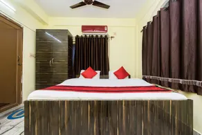 OYO 10919 Amar Raj Rooms - Image 3