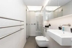 Amazing Apartment with Incredible Views (MLG) - Image 4