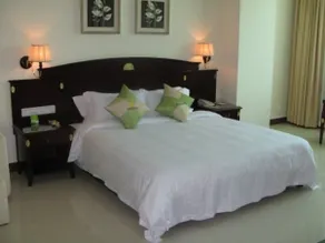 Jinhong HotSpring Garden Hotel - Image 2