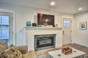 Modern Oregon House half Mi From Rockaway Beach - Image 2