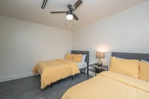 East Downtown Modern Luxury Retreat - Image 3