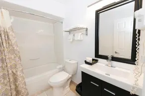 Kingston East Motel - Image 3