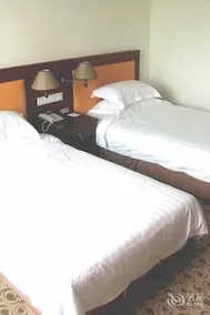 Ti Yu Zhi Jia Hotel - Qingdao - Image 3