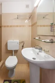 Aida - Image 3