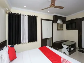 Hotel Heera International - Image 5