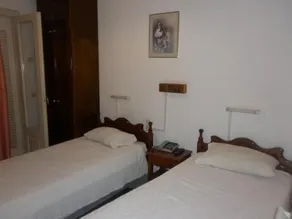 Miramare Hotel - Image 4