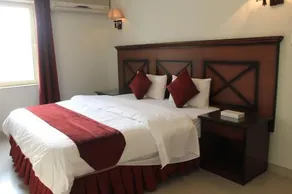 Gulf Delmon Aparthotel - Image 3