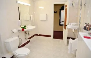 Astra Hotel Klaipeda - Image 5