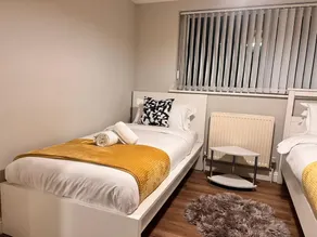 Lolite Apartment In Cambridge - Image 5