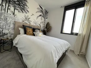 Outstanding 2 bed Apartment With Rooftop sea Views - Image 2