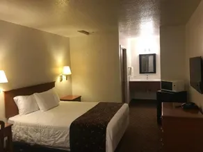 Woodburn Inn - Image 3