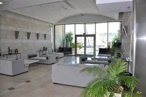 Hosteeva Marina Luxury Suite - Image 2