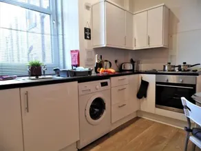 SSA Cross View Apartment - Image 4