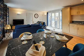 Host Stay No 32 in Oadby - Image 2