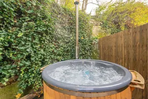 Holiday Home With Nordic Bath and Games Room - Image 3