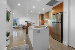 Cotton Beach Apartment 35 - Pool Views - Image 5