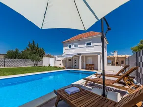 Serene Escape Near Zadar With Private Pool & Charming Outdoor Oasis - Image 5