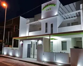 Marini Hotel - Image 2